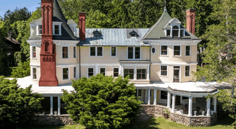 Hitchcock Estate In Millbrook Listed For Record $65m Sotheby's International Realty 3