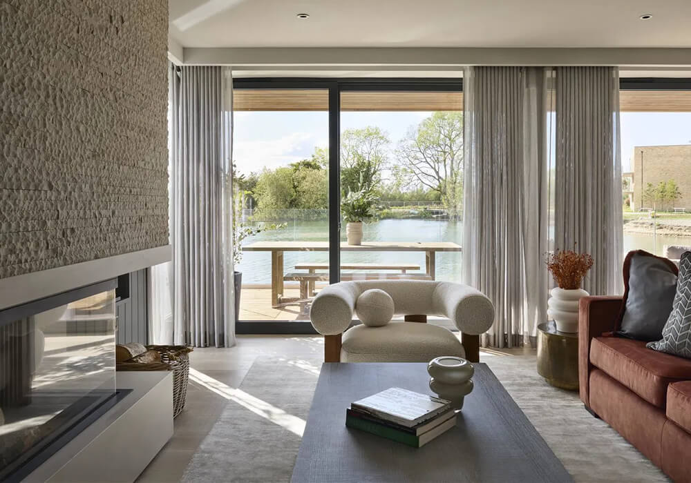 Cotswold Waters Luxury Home